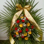 Wieniec pogrzebowy-gerbery i goździki.Cena od 100 zł.